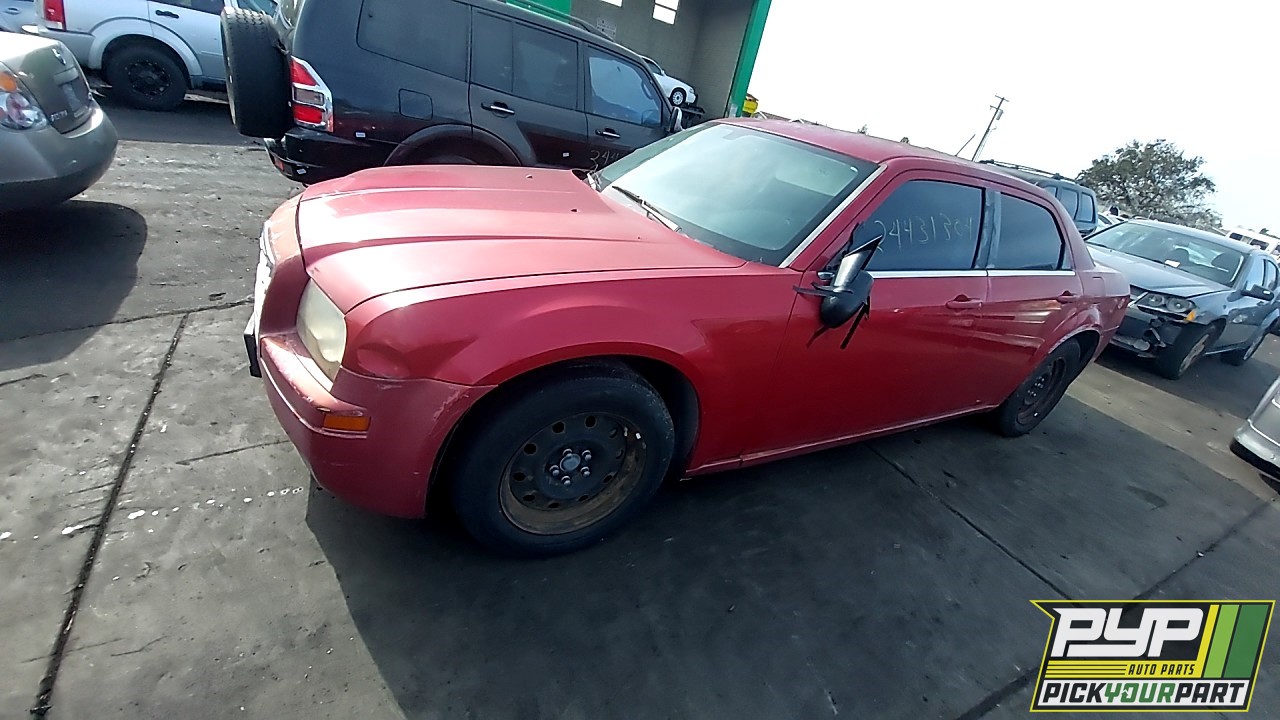 2008 CHRYSLER 300 available for parts