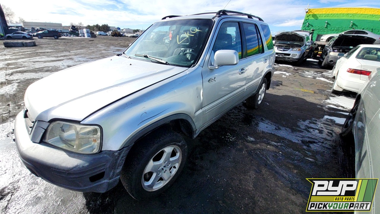 2001 HONDA CR-V available for parts