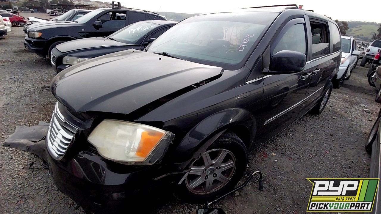 2012 CHRYSLER TOWN & COUNTRY partes disponibles