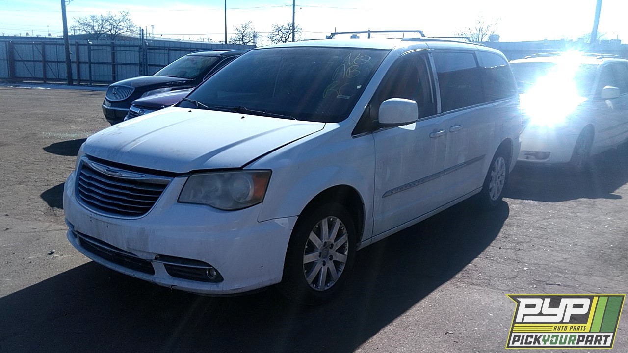 2014 CHRYSLER TOWN & COUNTRY partes disponibles