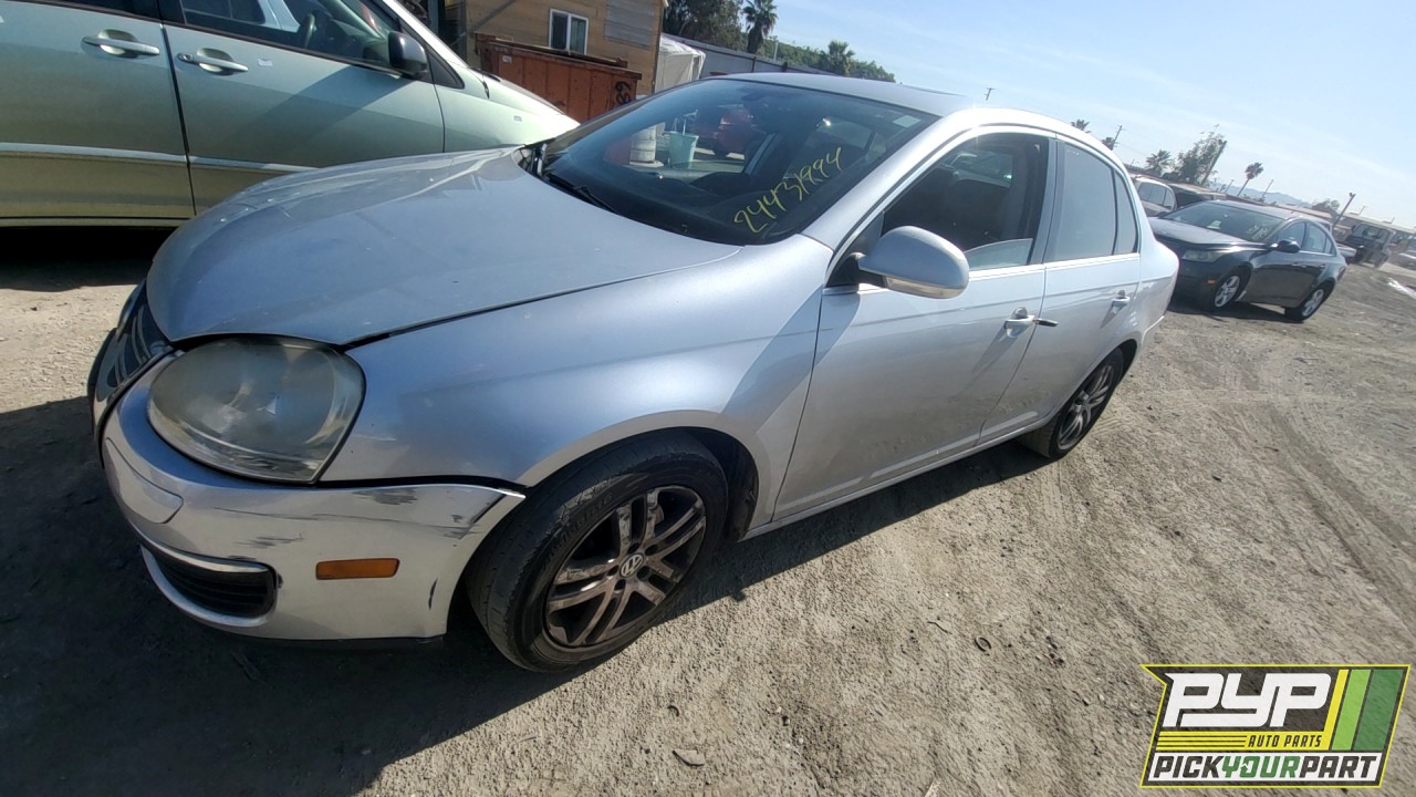 2005 VOLKSWAGEN JETTA partes disponibles