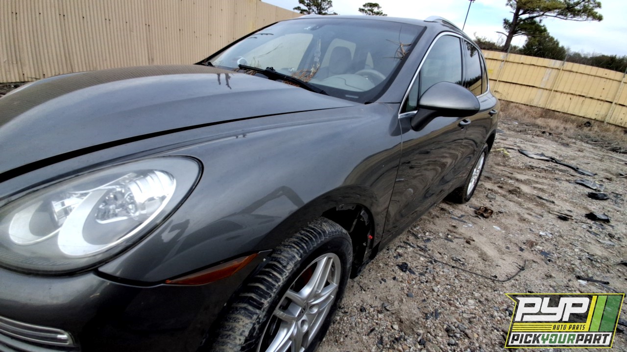 2013 PORSCHE CAYENNE available for parts