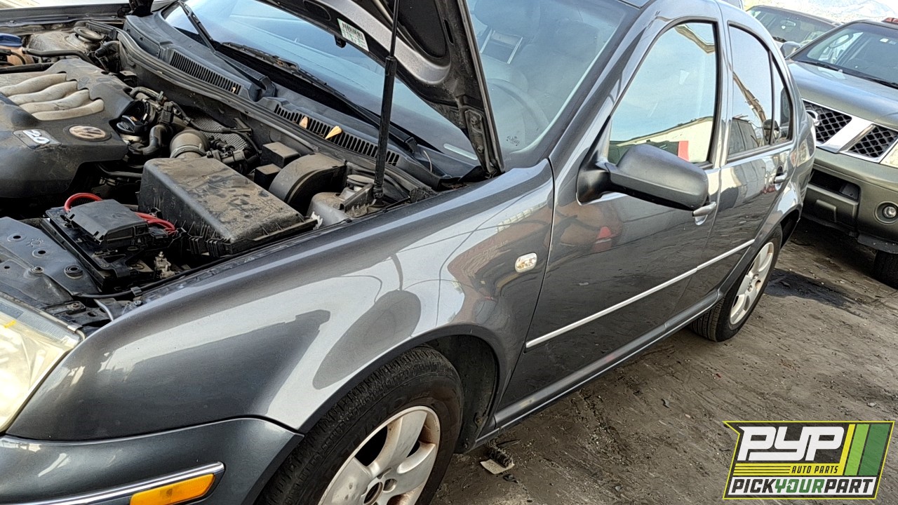 2004 VOLKSWAGEN JETTA partes disponibles