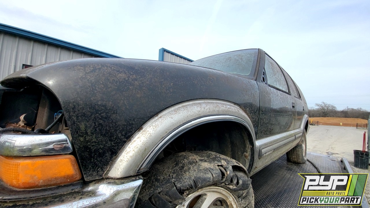2000 CHEVROLET BLAZER available for parts