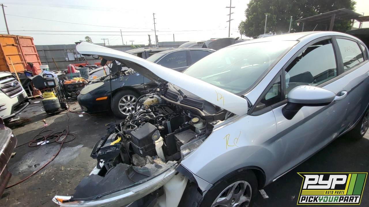 2013 FORD FIESTA partes disponibles