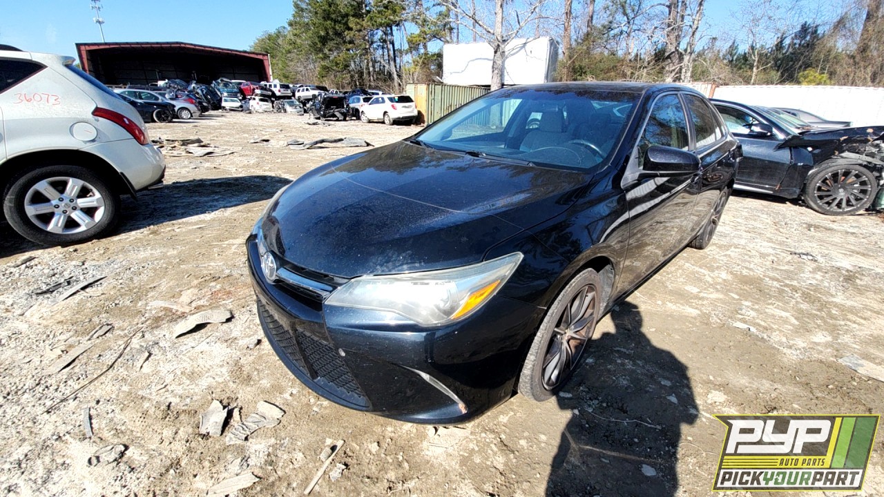 2015 TOYOTA CAMRY partes disponibles
