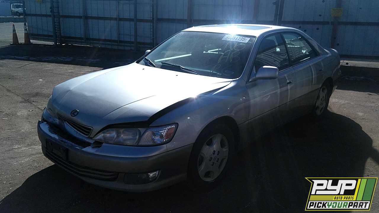 2000 LEXUS ES300 partes disponibles