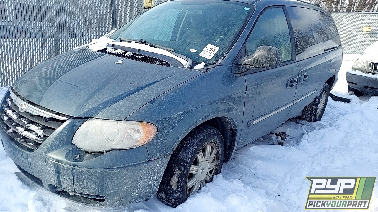 2006 CHRYSLER TOWN & COUNTRY available for parts