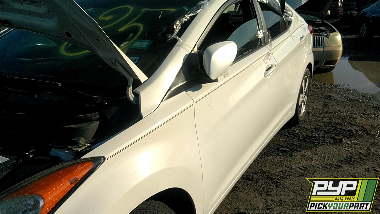 2013 HYUNDAI ELANTRA partes disponibles