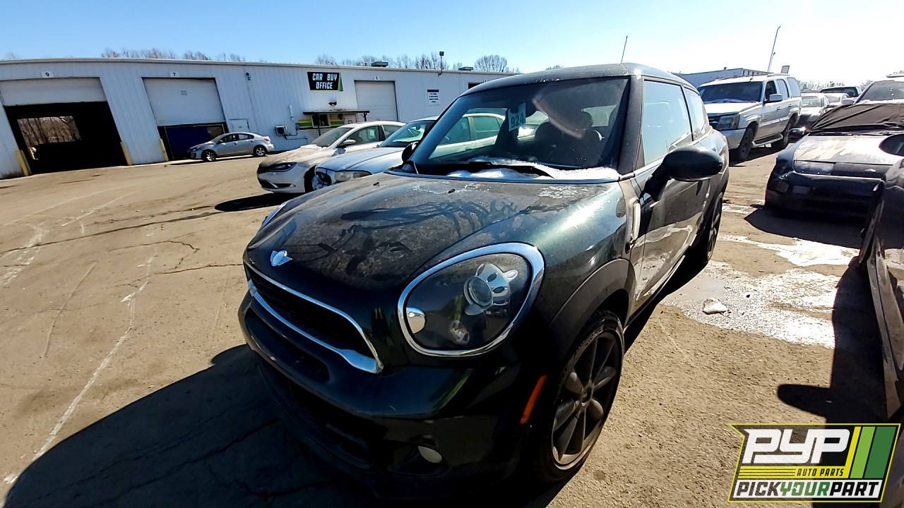 2013 MINI COOPER PACEMAN partes disponibles