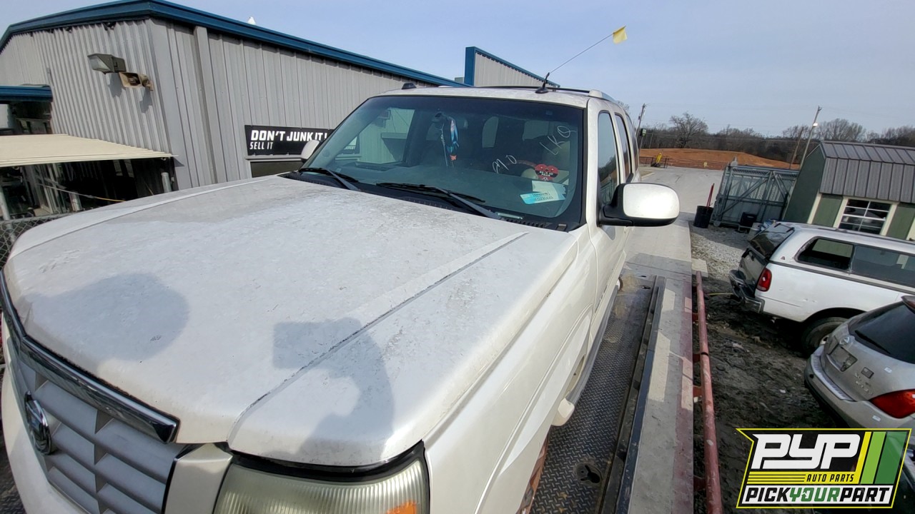 2005 CADILLAC ESCALADE available for parts