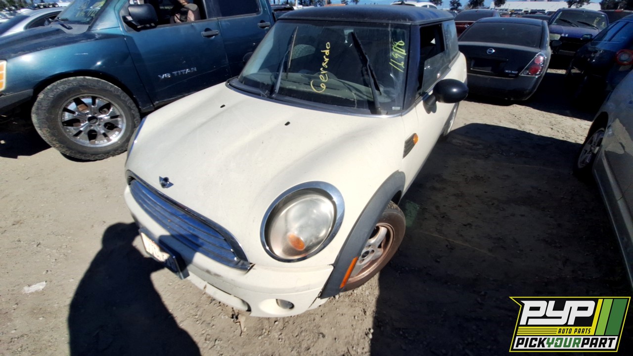 2010 MINI COOPER partes disponibles