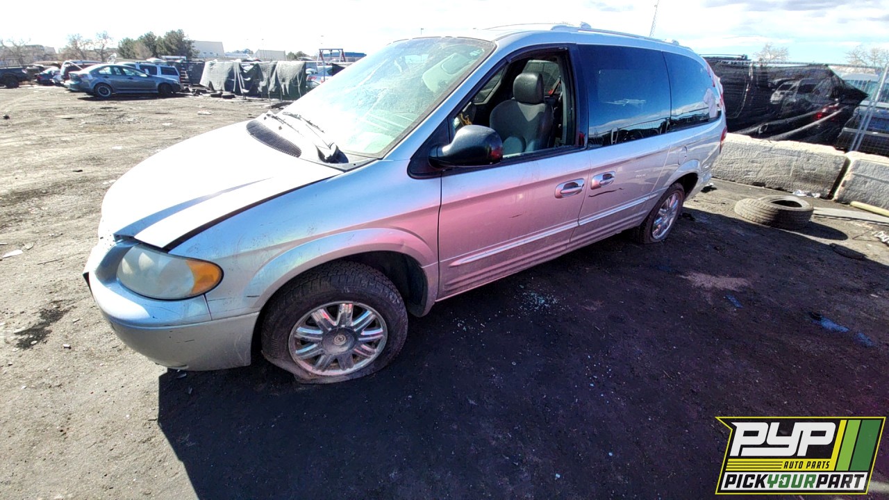 2004 CHRYSLER TOWN & COUNTRY partes disponibles