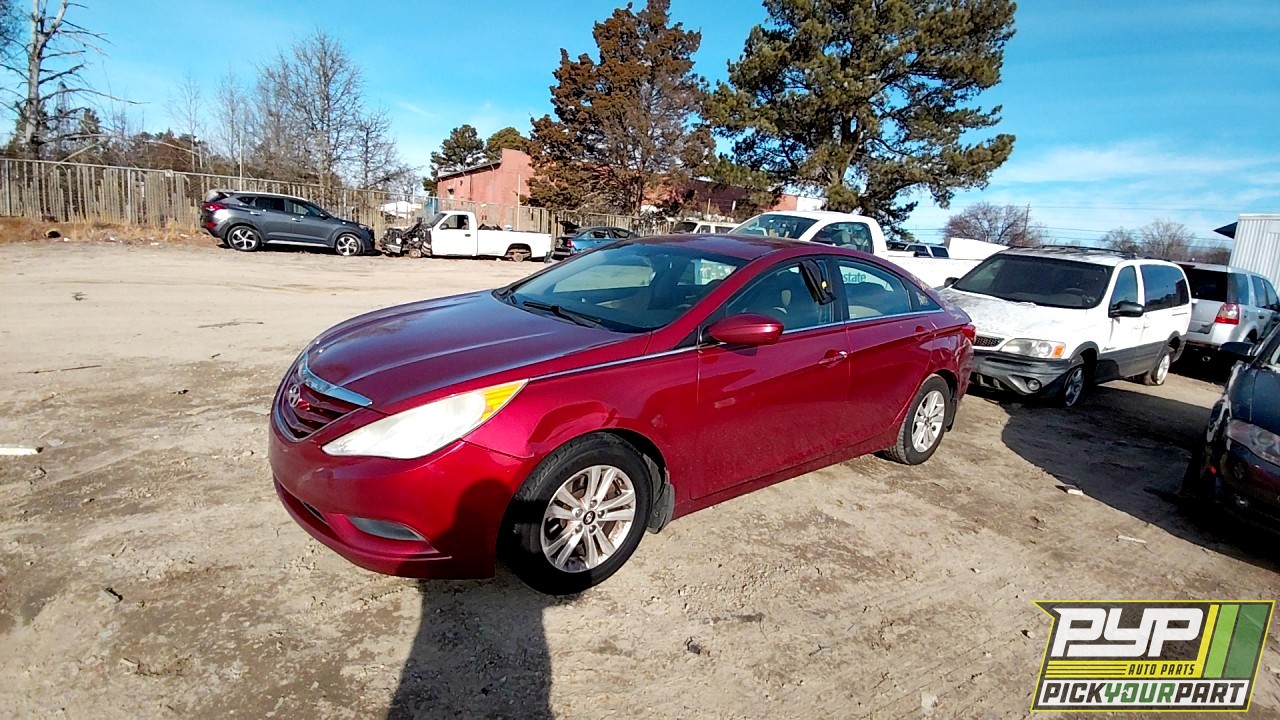 2013 HYUNDAI SONATA available for parts