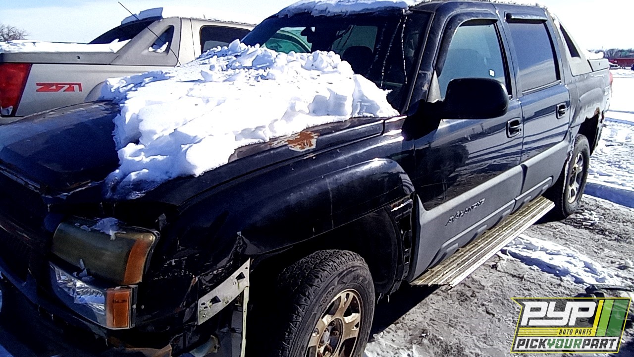 2002 CHEVROLET AVALANCHE 1500 available for parts