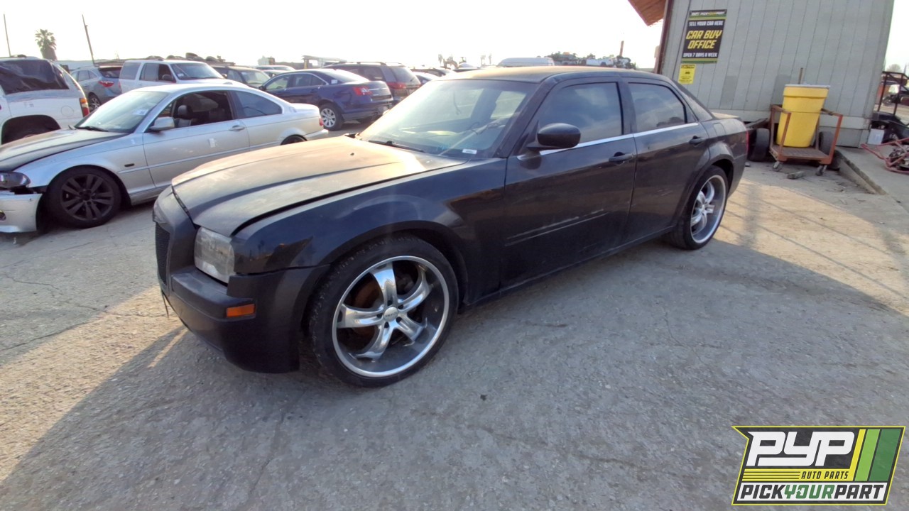 2006 CHRYSLER 300 available for parts