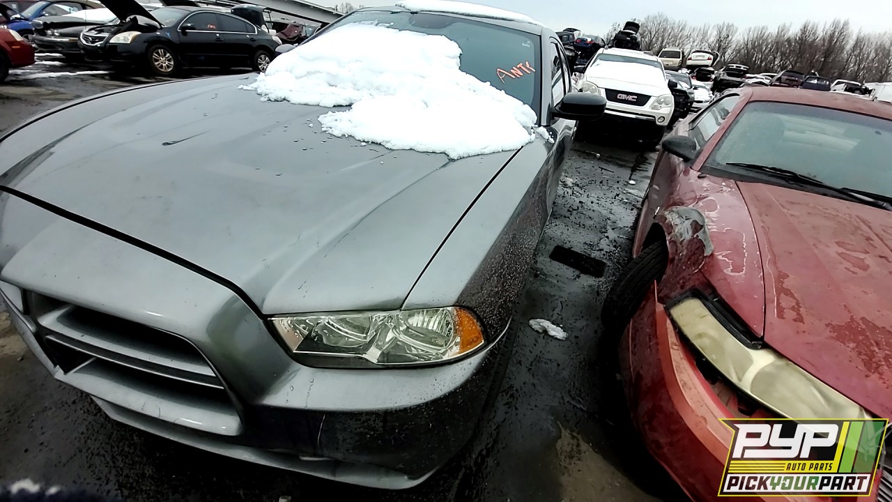 2011 DODGE CHARGER partes disponibles