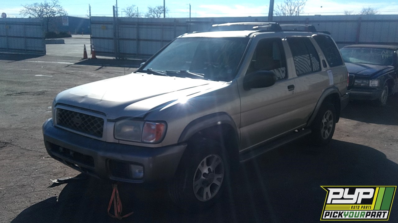 2001 NISSAN PATHFINDER partes disponibles