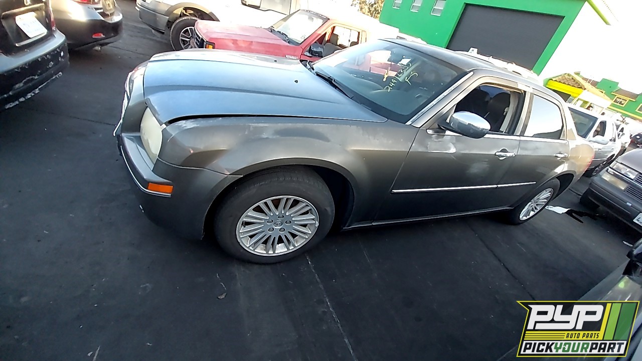 2010 CHRYSLER 300 partes disponibles