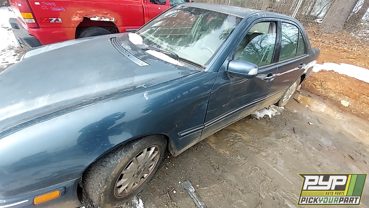 2001 MERCEDES-BENZ E320 available for parts