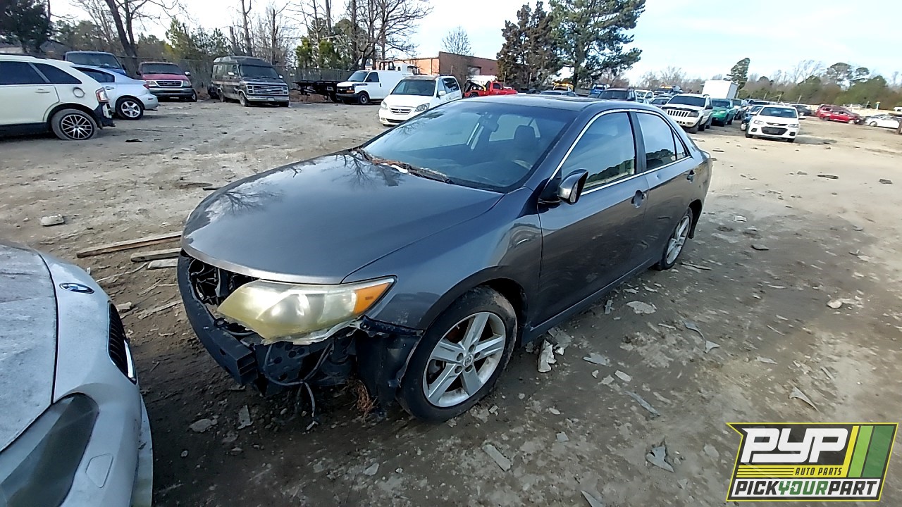 2012 TOYOTA CAMRY partes disponibles