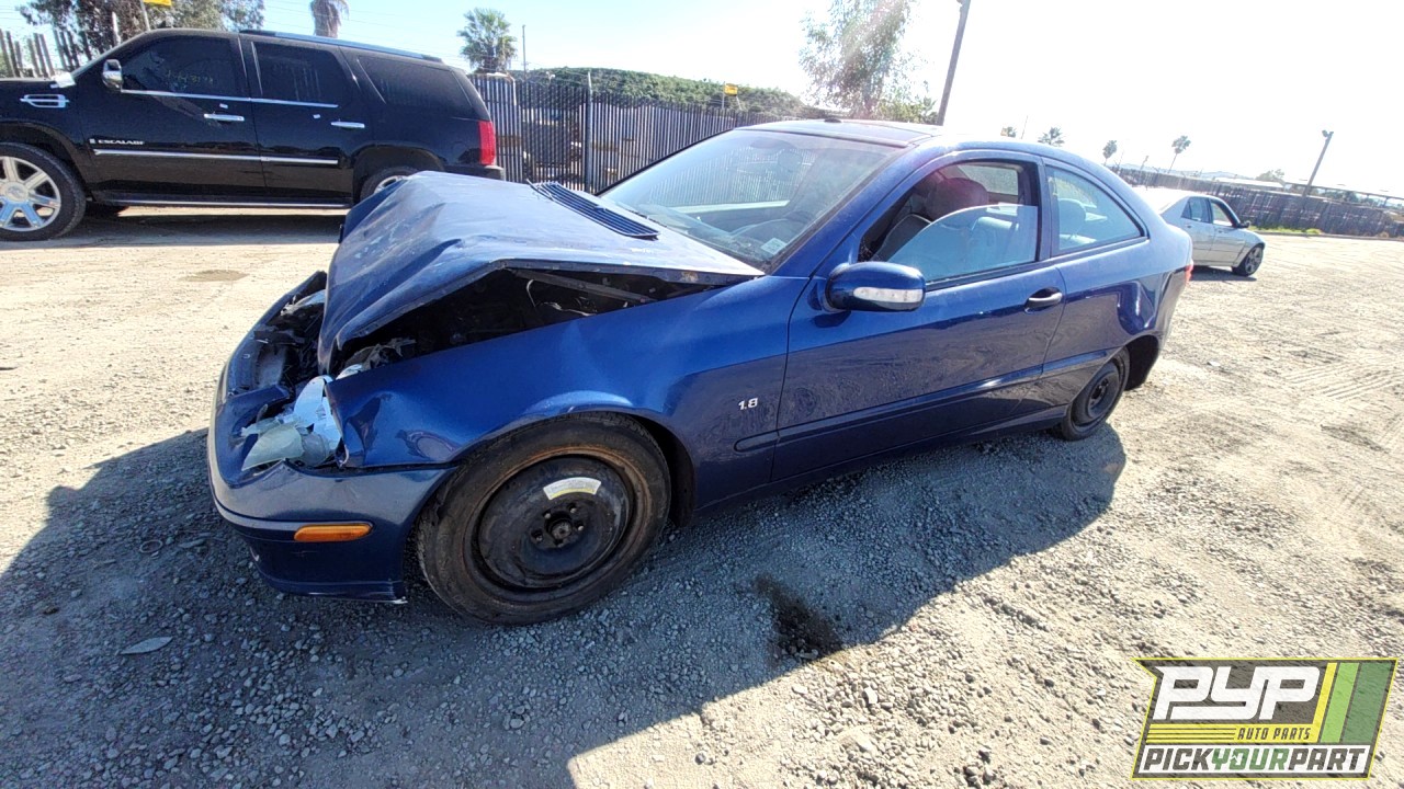 2003 MERCEDES-BENZ C230 partes disponibles