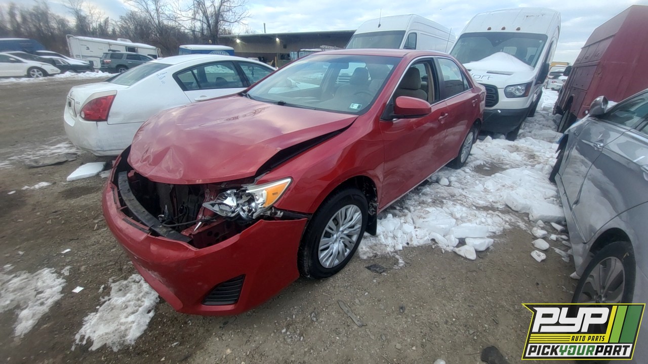 2012 TOYOTA CAMRY partes disponibles