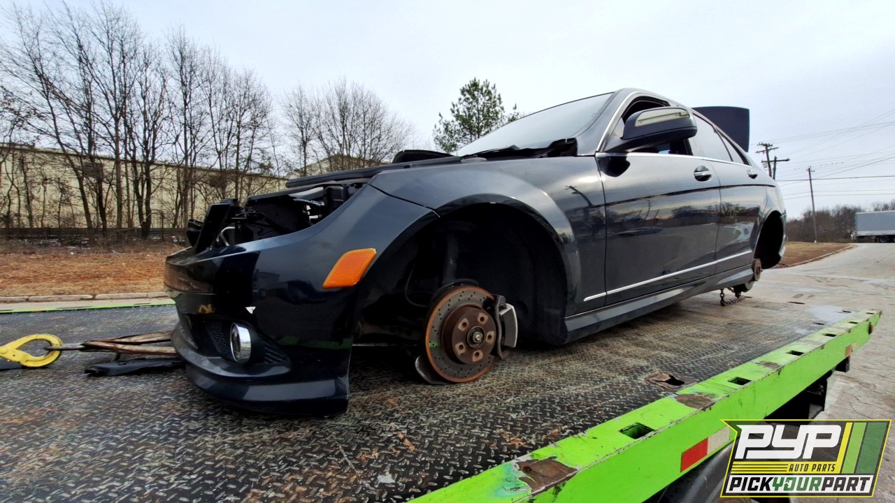 2008 MERCEDES-BENZ C300 partes disponibles