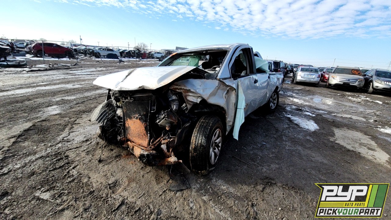 2013 NISSAN TITAN partes disponibles