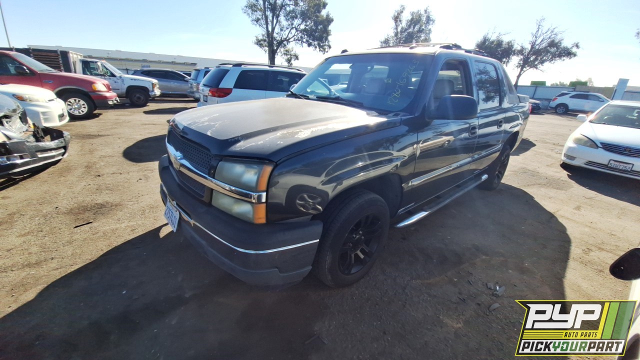 2005 CHEVROLET AVALANCHE 1500 available for parts
