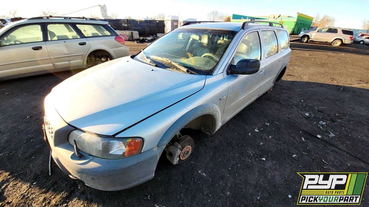2002 VOLVO V70 partes disponibles