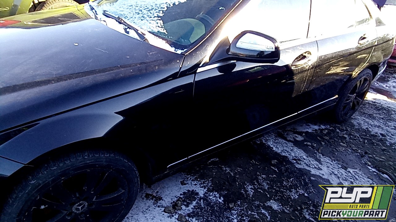 2008 MERCEDES-BENZ C300 partes disponibles