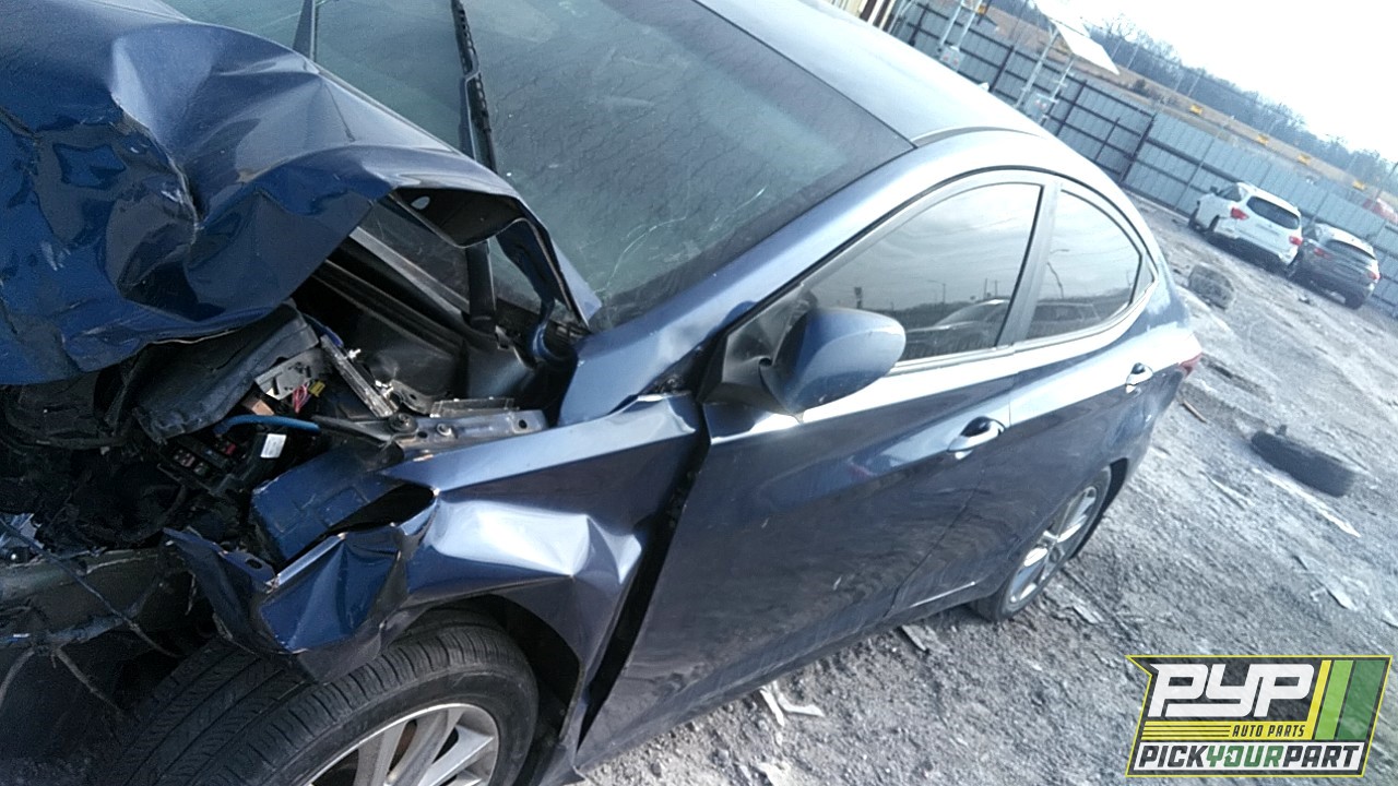 2016 HYUNDAI ELANTRA partes disponibles