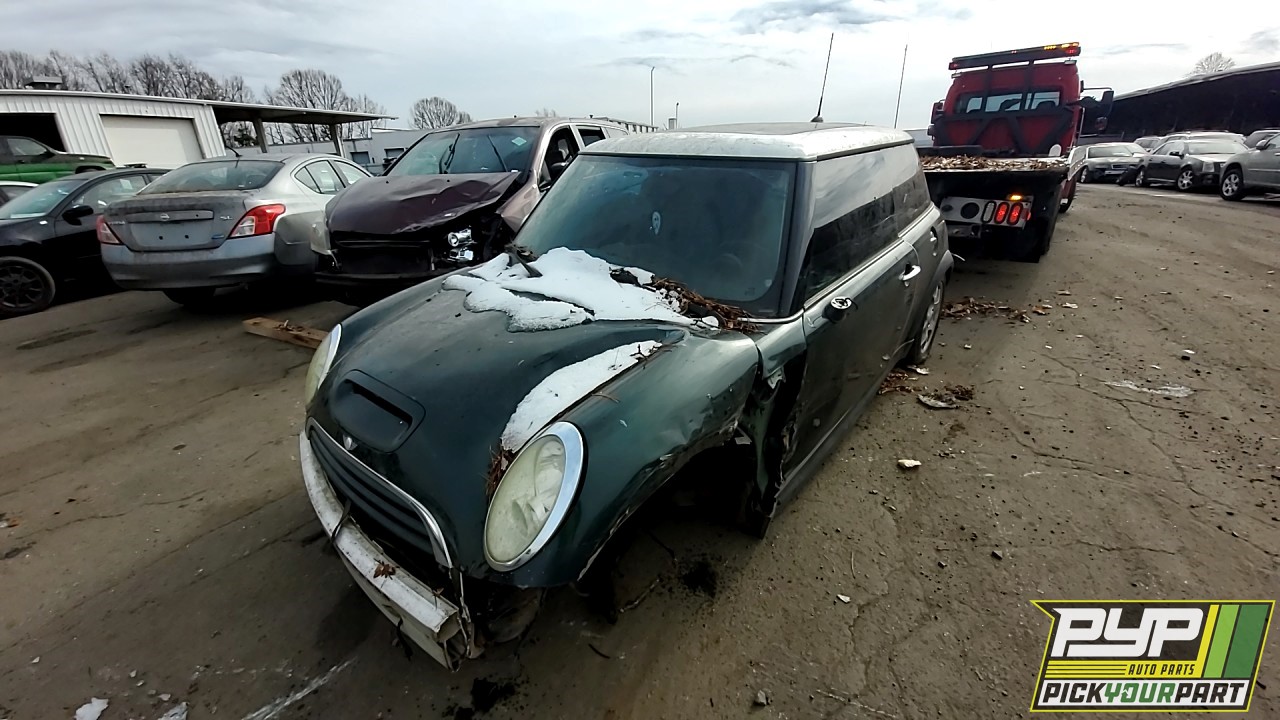 2006 MINI COOPER partes disponibles