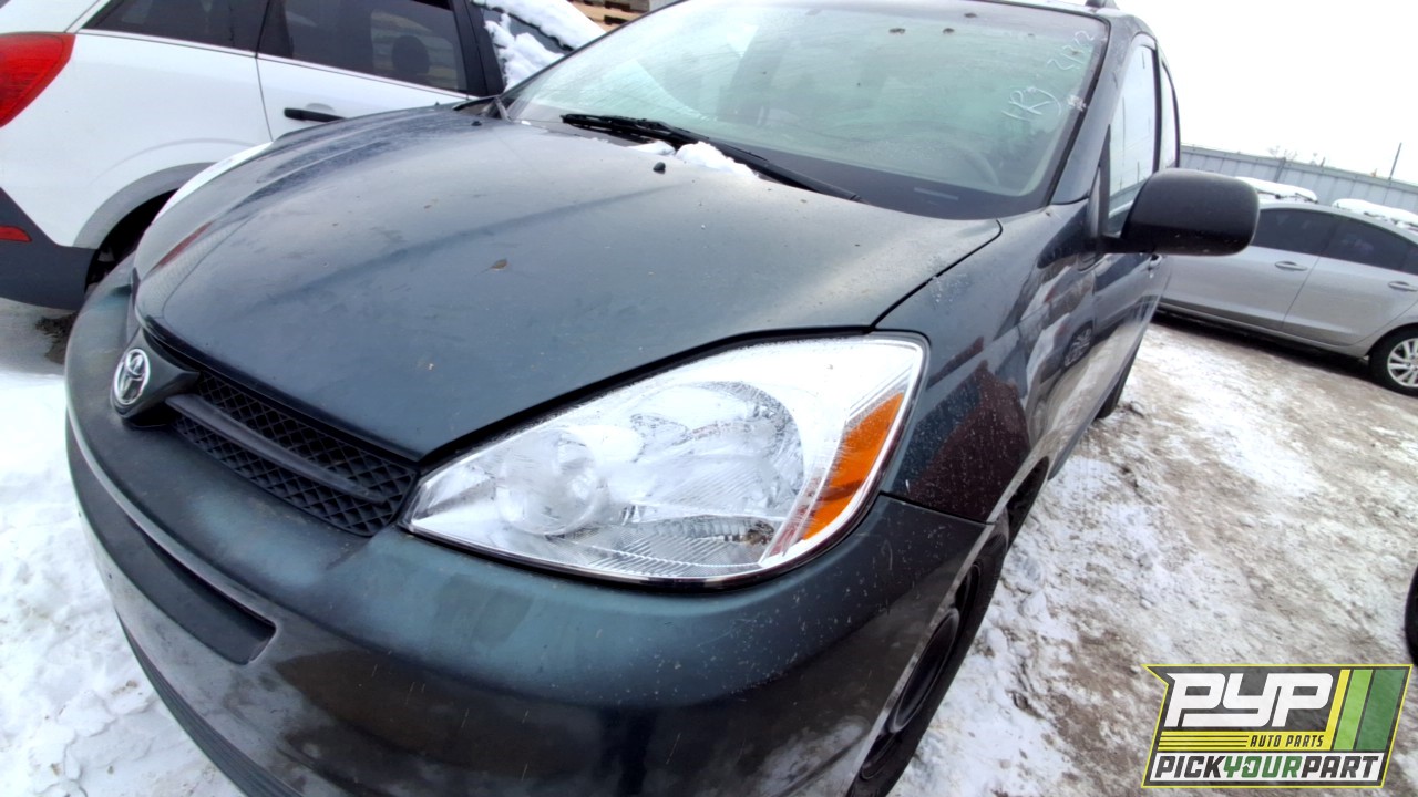 2004 TOYOTA SIENNA available for parts