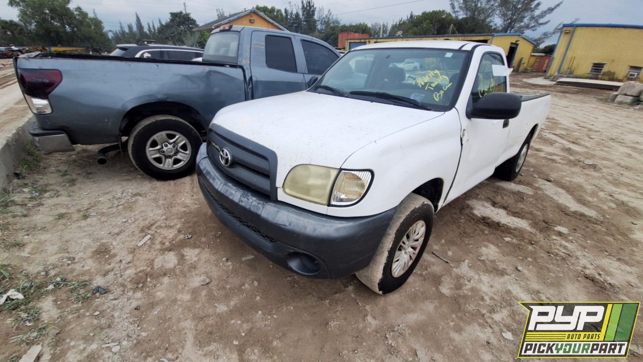 2004 TOYOTA TUNDRA partes disponibles