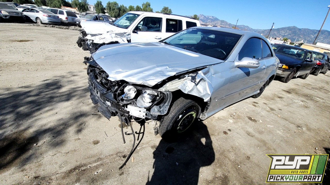 2006 MERCEDES-BENZ CLK500 partes disponibles