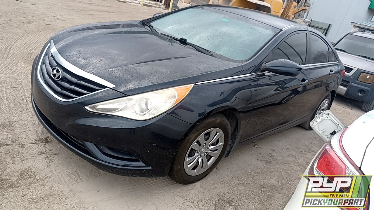 2013 HYUNDAI SONATA available for parts