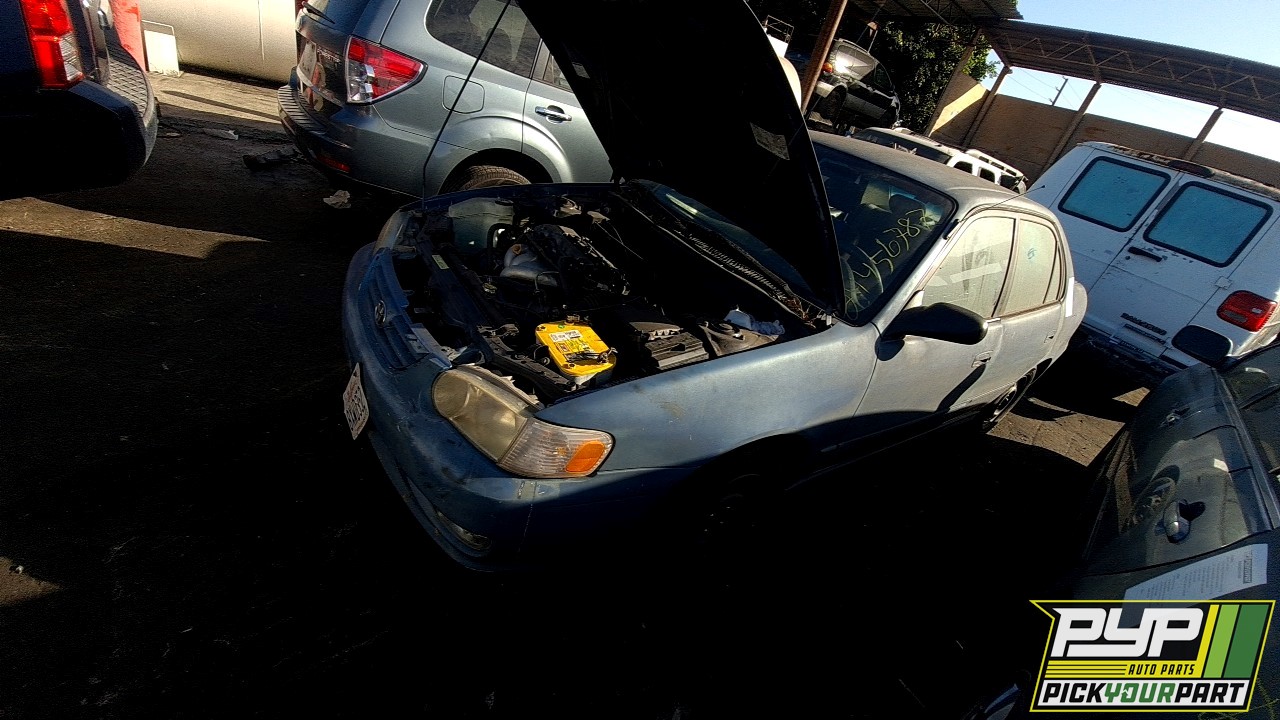 2001 TOYOTA COROLLA partes disponibles