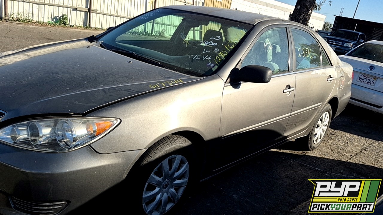 2005 TOYOTA CAMRY partes disponibles