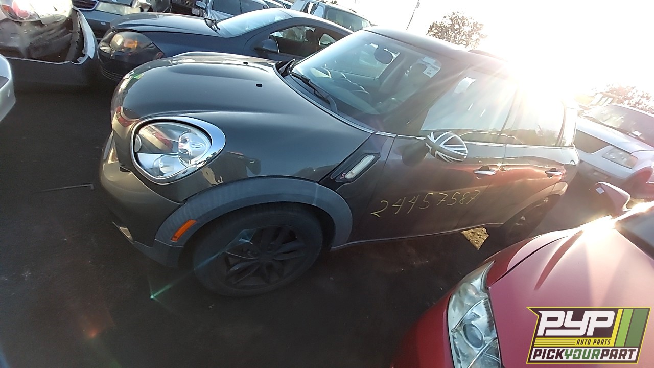 2011 MINI COOPER COUNTRYMAN partes disponibles
