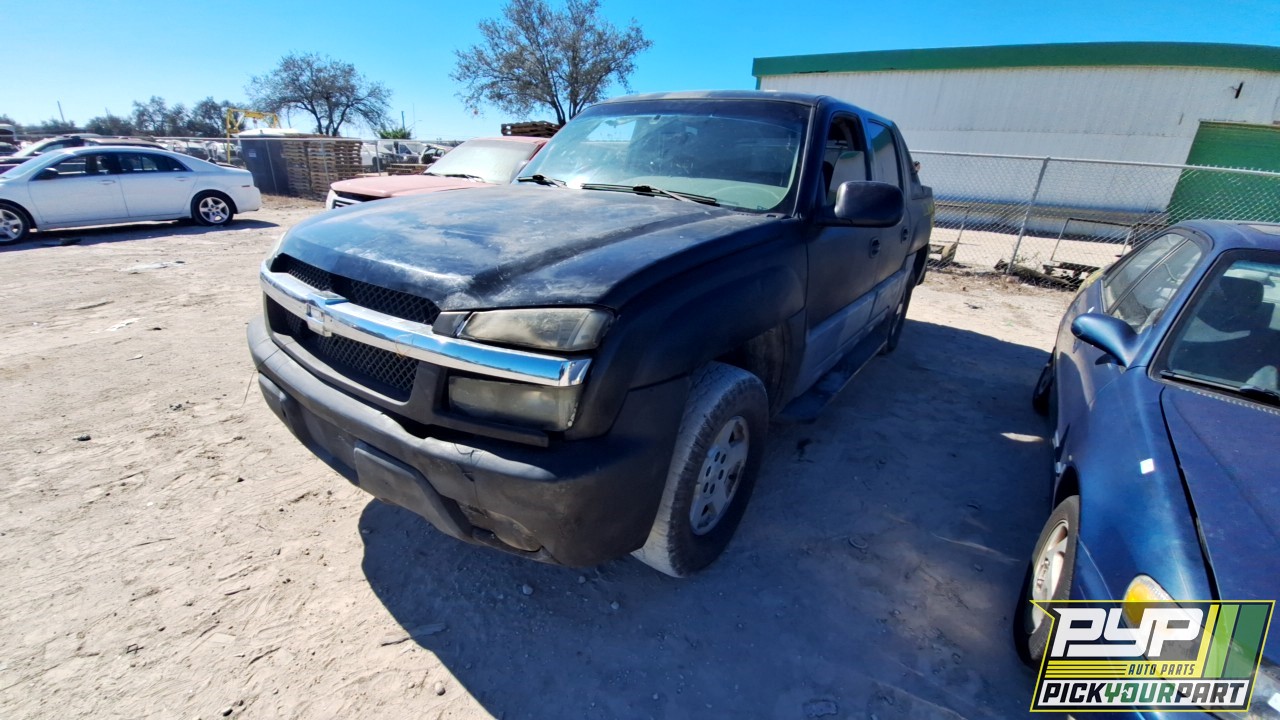 2002 CHEVROLET AVALANCHE 1500 available for parts