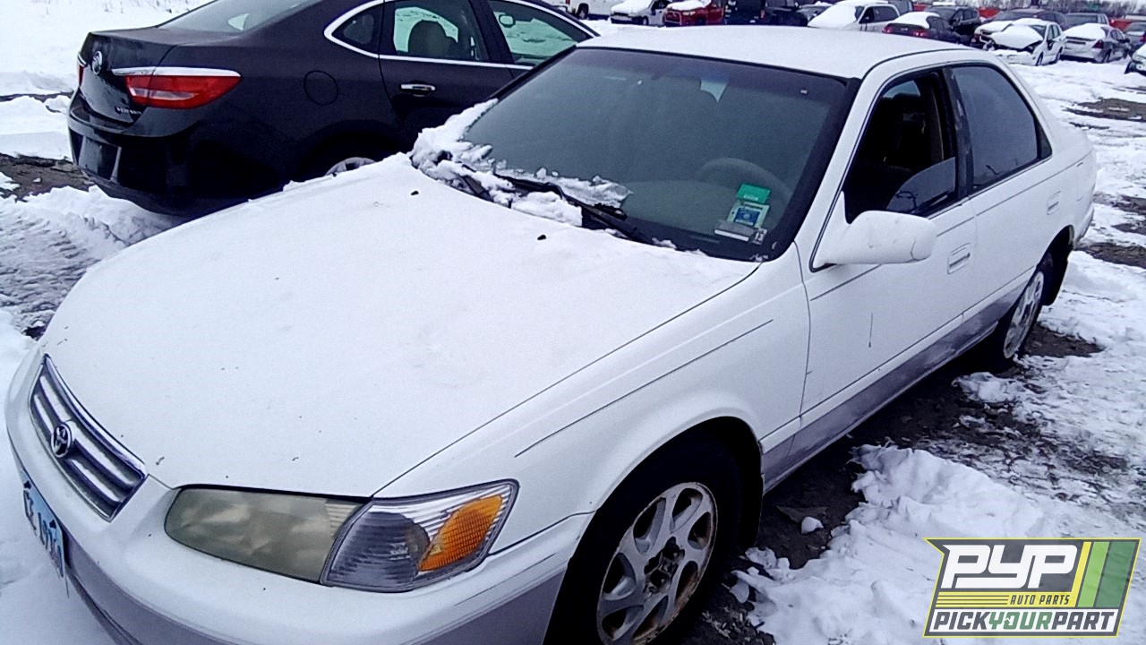 2001 TOYOTA CAMRY available for parts