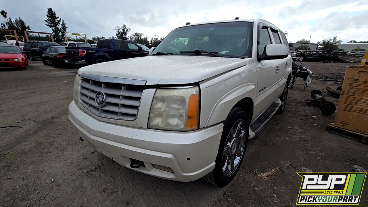 2004 CADILLAC ESCALADE partes disponibles