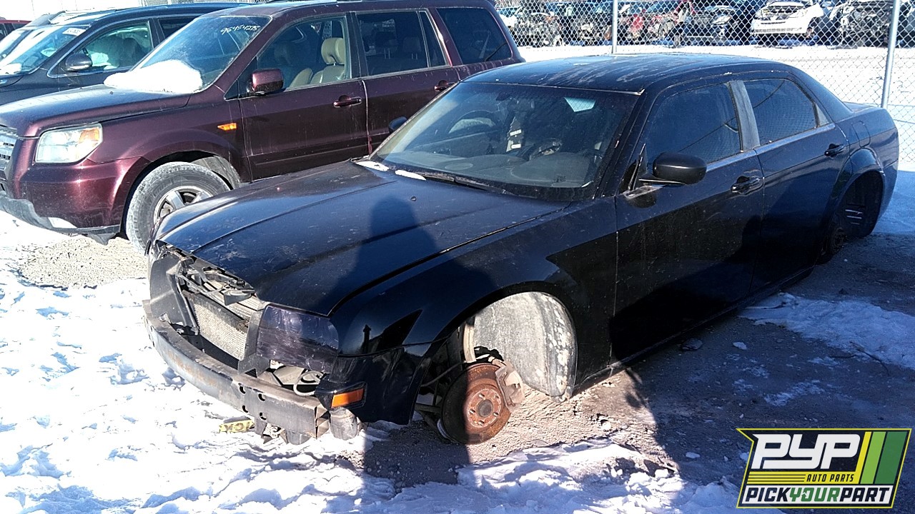 2006 CHRYSLER 300 available for parts