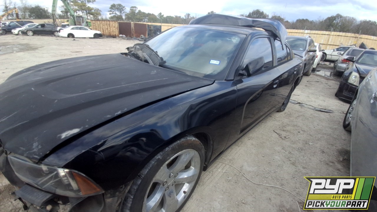 2012 DODGE CHARGER partes disponibles