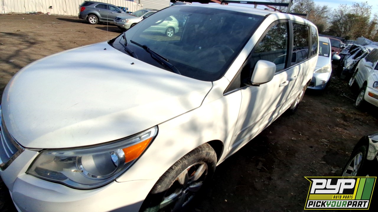 2011 VOLKSWAGEN ROUTAN partes disponibles