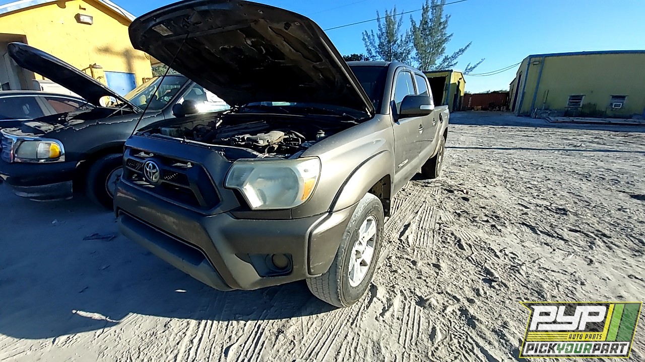 2012 TOYOTA TACOMA partes disponibles