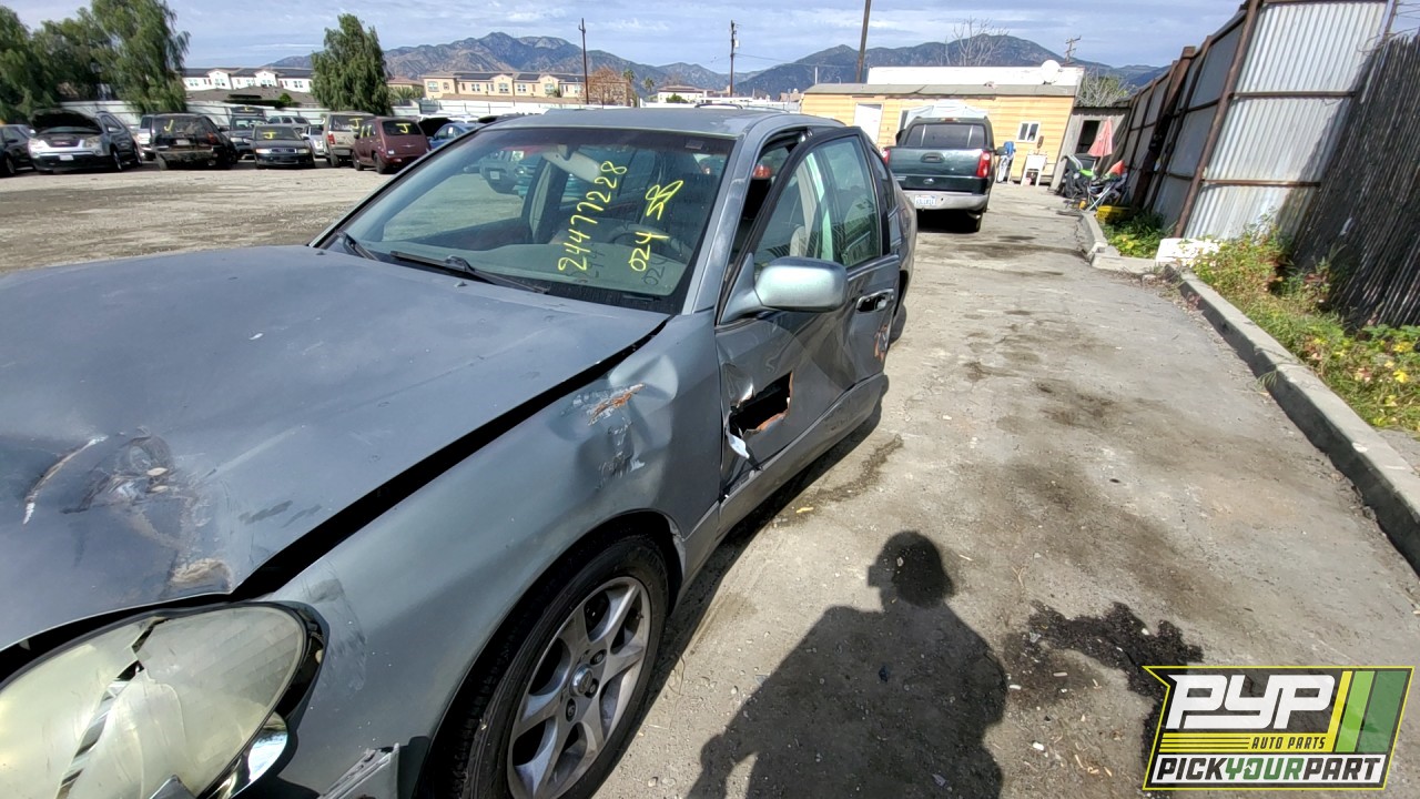 2004 LEXUS GS300 partes disponibles