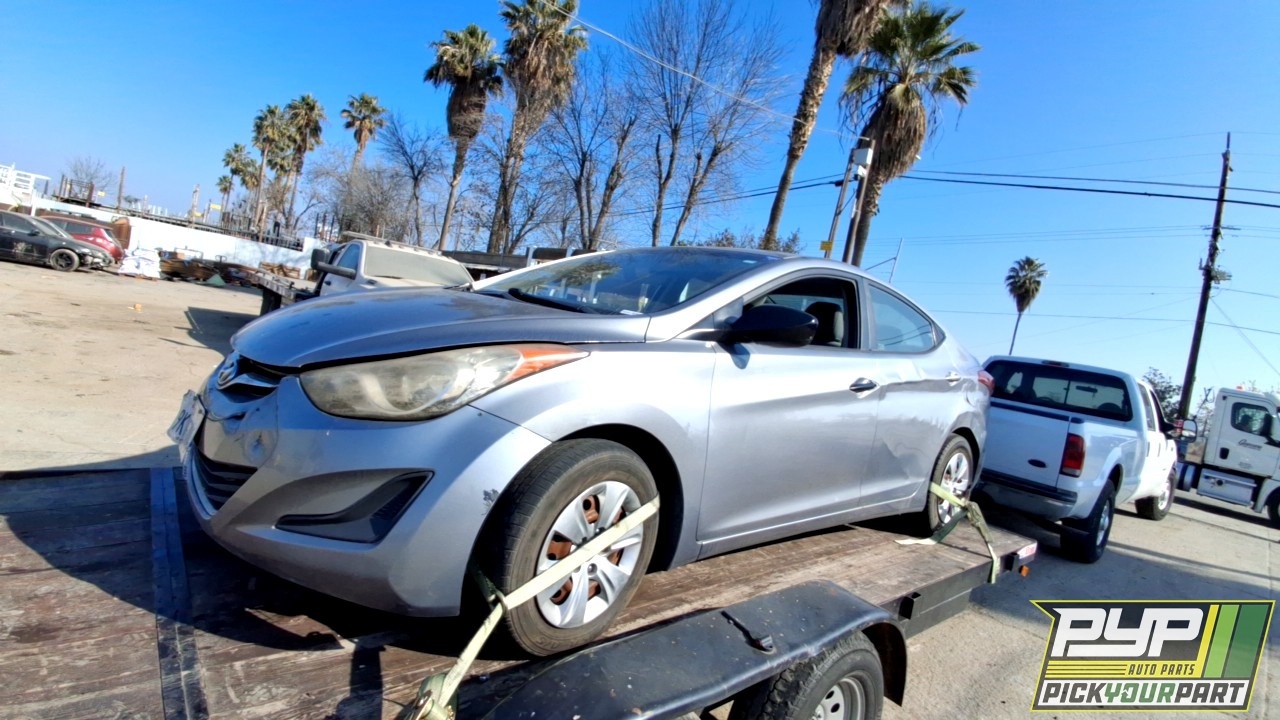2013 HYUNDAI ELANTRA partes disponibles